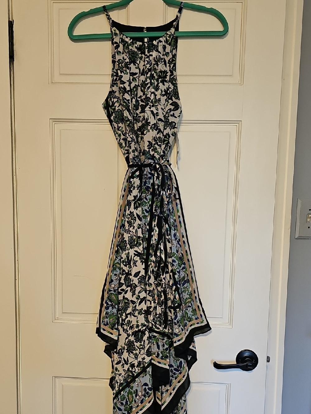 SL Fashions White Floral Handkerchief-Hem Dress